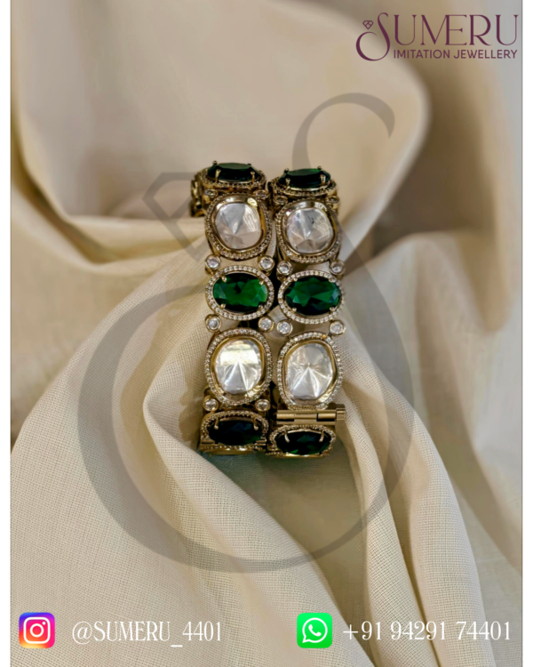 PATLA IN MOZONITE STONE IN ANTIQUE POLISHED. - Image 2