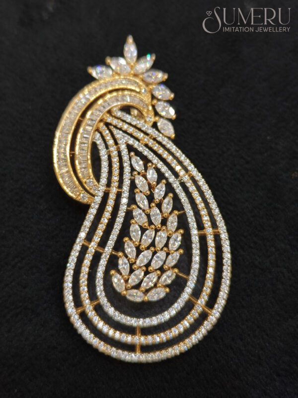 A.D. PENDENT SET WITH ATTRECTIVE DESIGN - Image 3