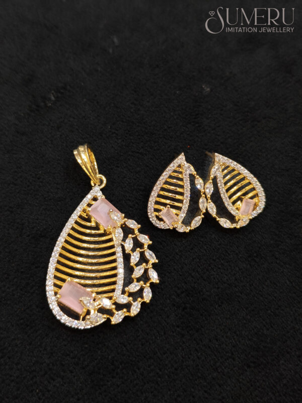 A.D. PENDENT SET WITH PINK STONE