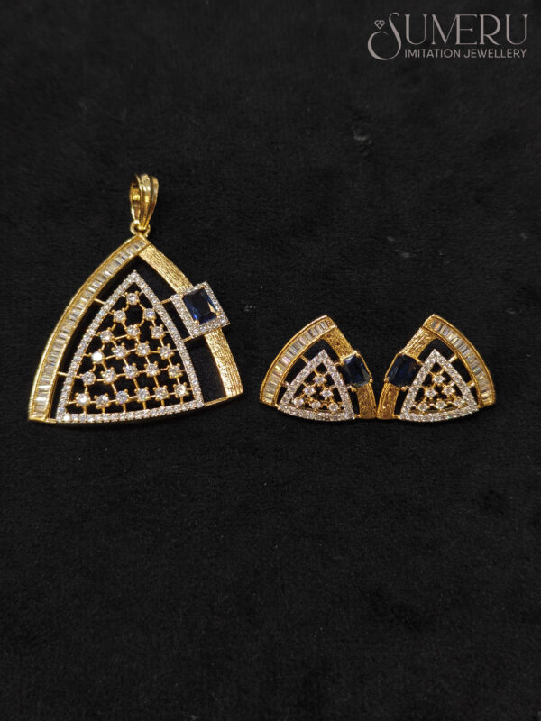 A.D. SET WITH BLUE STONE