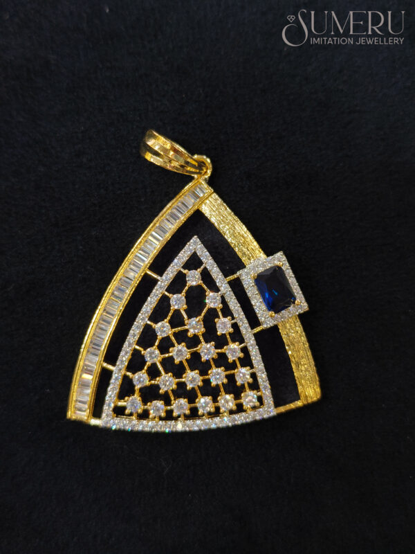 A.D. SET WITH BLUE STONE - Image 3
