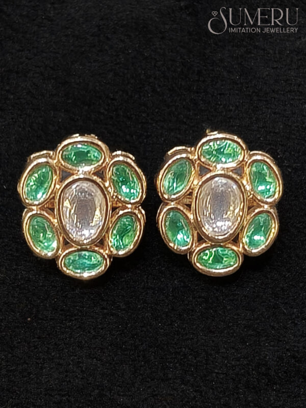 KUNDAN PENDENT SET WITH GREEN STONE - Image 2