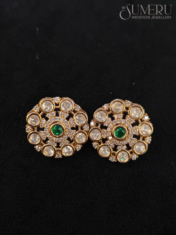 KUNDAN PENDENT SET IN GREEN STONE - Image 2