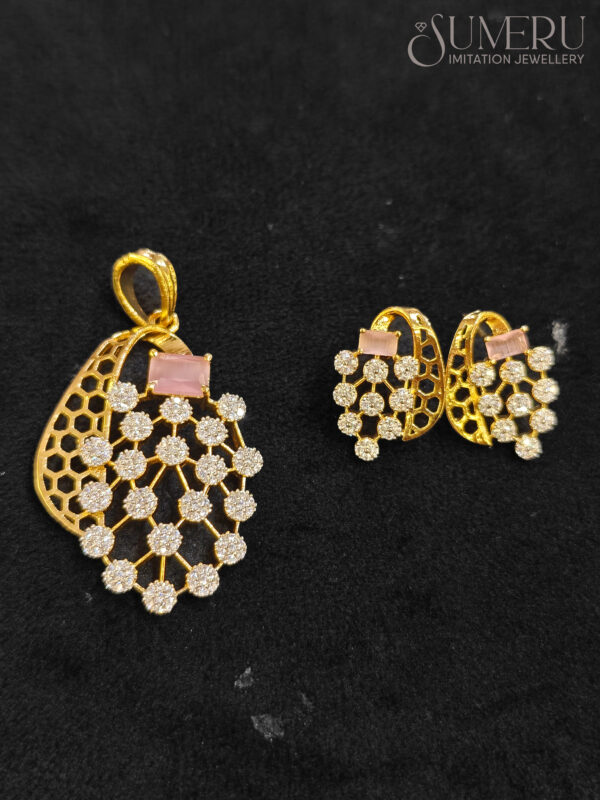 A.D. SET WITH BABY PINK STONE