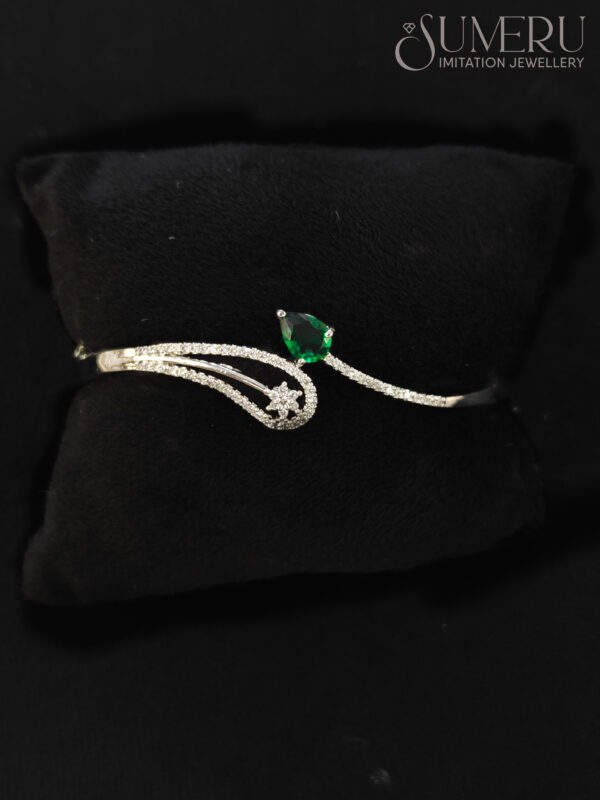 A.D. KADA WITH BEUTIFUL GREEN DROP STONE
