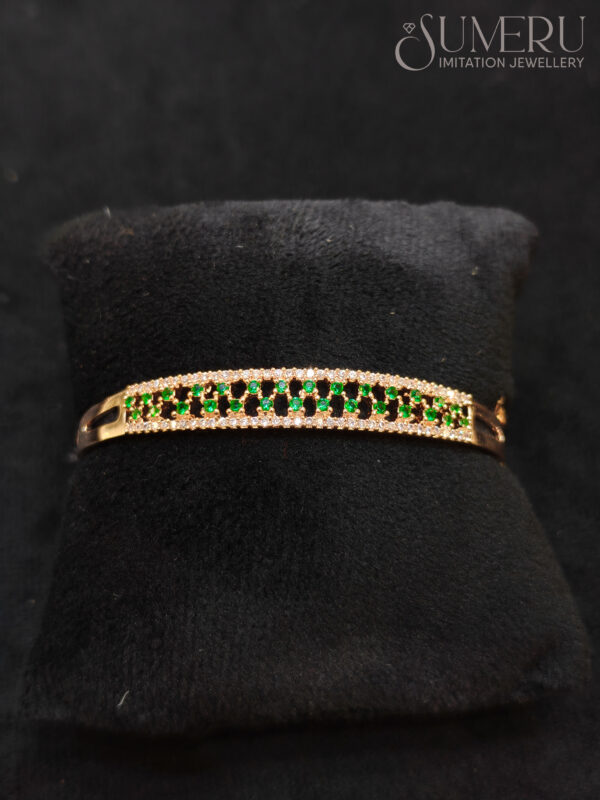 A.D. KADA IN ROSE GOLD LOOK