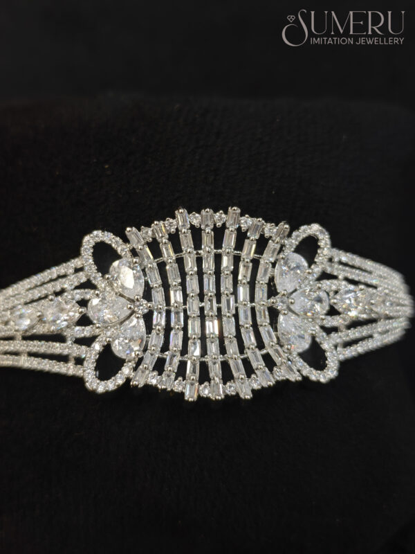 A.D. KADA WITH UNIQUE DESIGN - Image 2