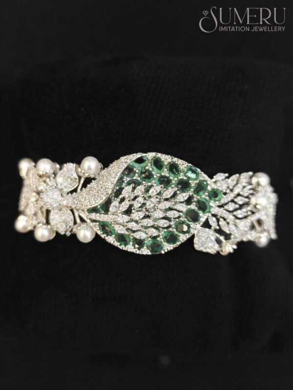 A.D. KADA IN SILVER WITH GREEN STONES - Image 2