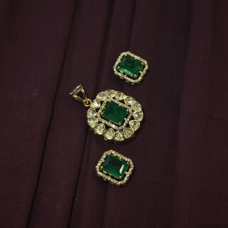 KUNDAN PENDENT SET WITH UNIQUE ATTRACTIVE STONE