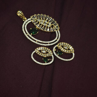 A.D. GOLDEN PENDENT SET