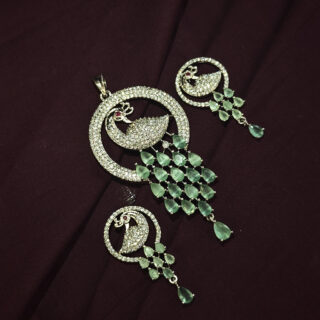 ANTIQUE PEACOCK A.D. PENDENT SET