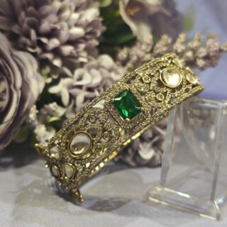 ANTIQUE POLISH WITH GREEN STON KUNDAN KADA