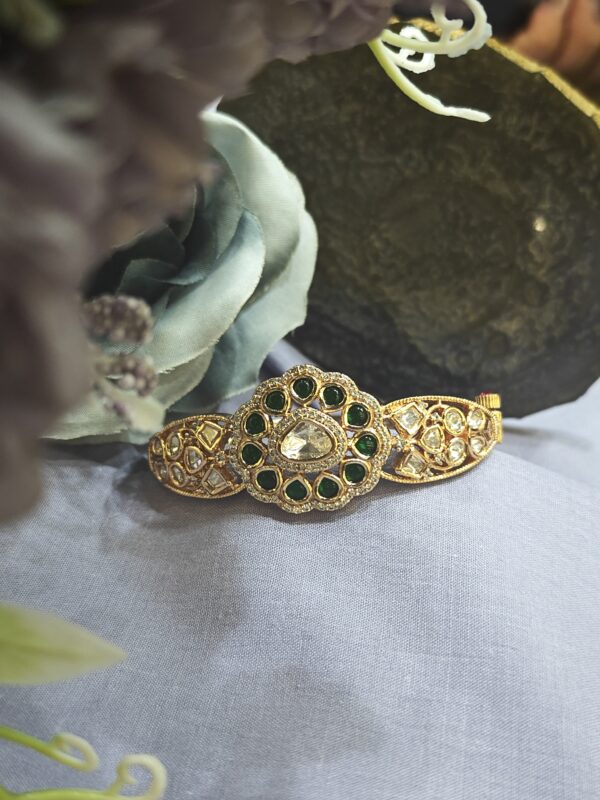 UNIQUE TRIANGLE DESIGN GREEN STONE KUNDAN KADA - Image 3