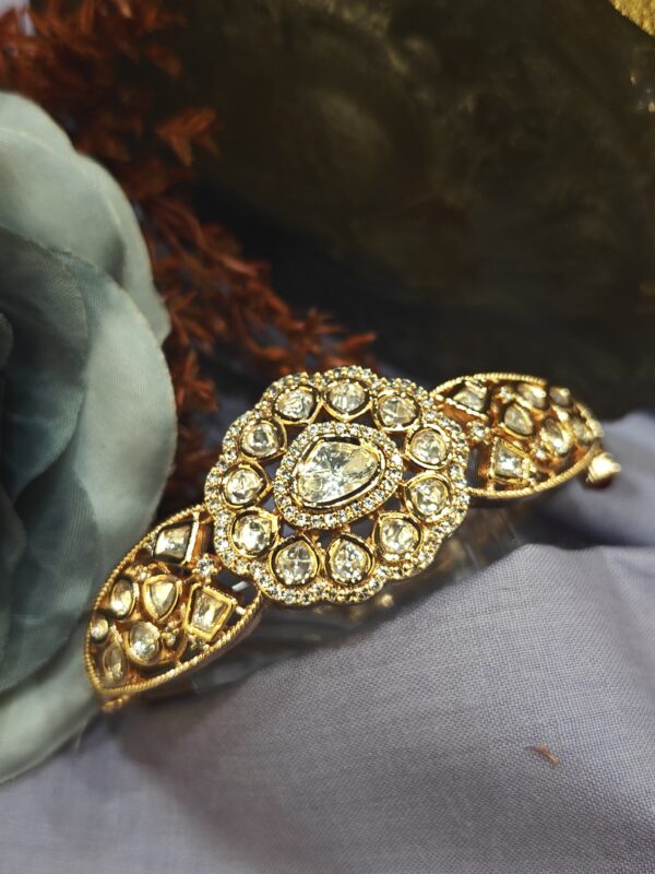 UNIQUE TRIANGLE DESIGN WHITE STONE KUNDAN KADA - Image 2