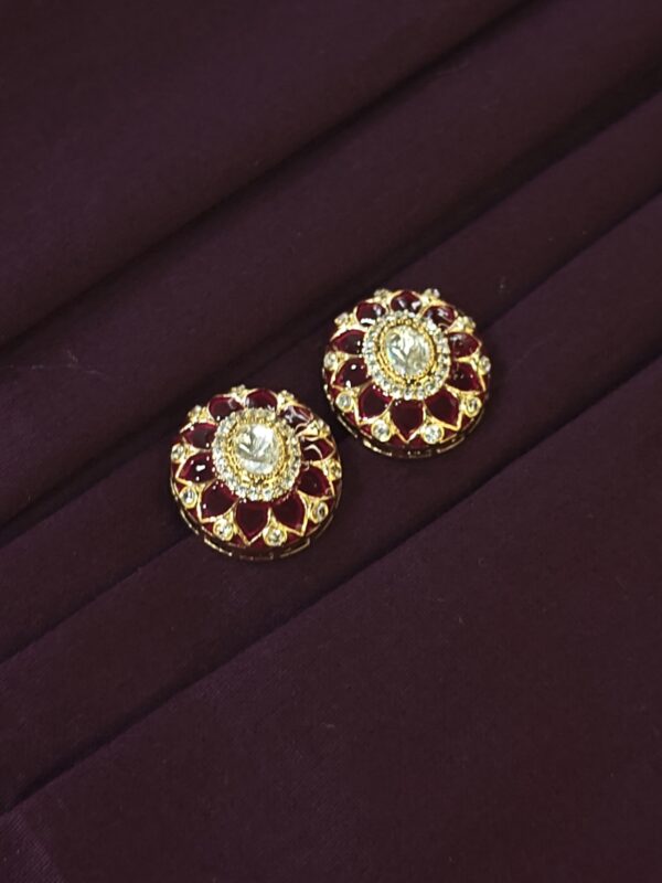 KUNDAN `PENDENT SET WITH RED MEENA WORK - Image 2