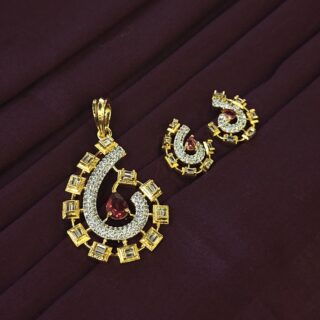 A.D. HIGH GOLD PENDENT SET