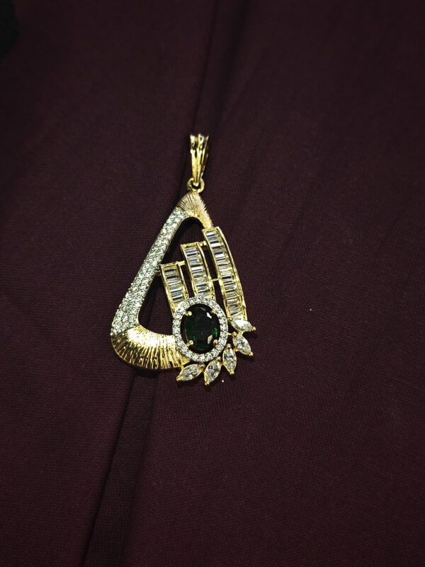 A.D. PENDENT SET IN TRIANGLE DESIGN - Image 2