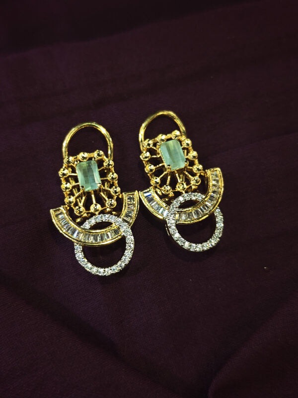 ATTRECTIVE A.D. PENDENT SET - Image 2